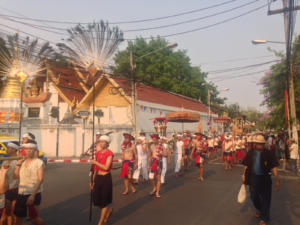 Songkran - Umzug - 10